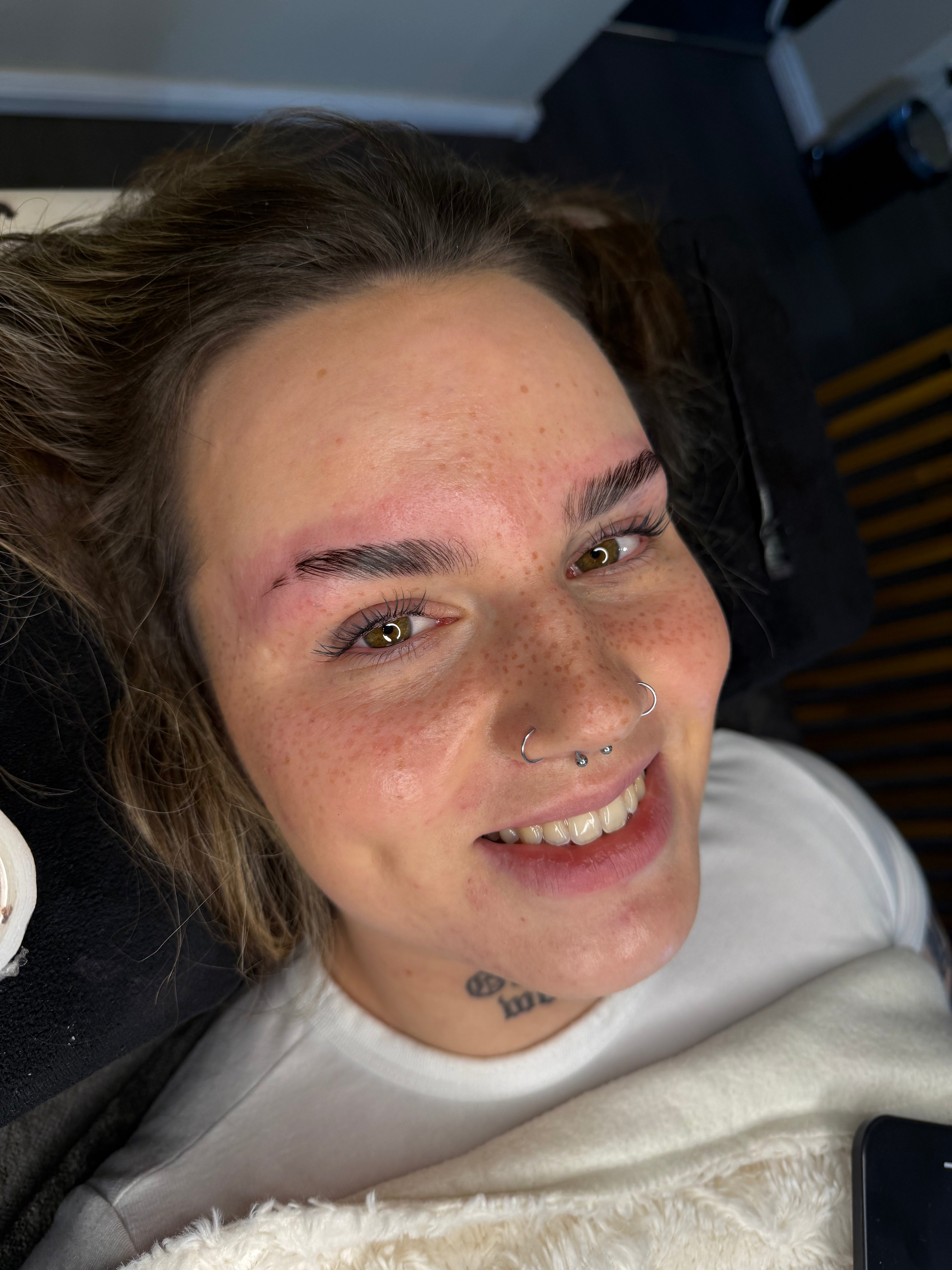 Transparentes Brow Gel