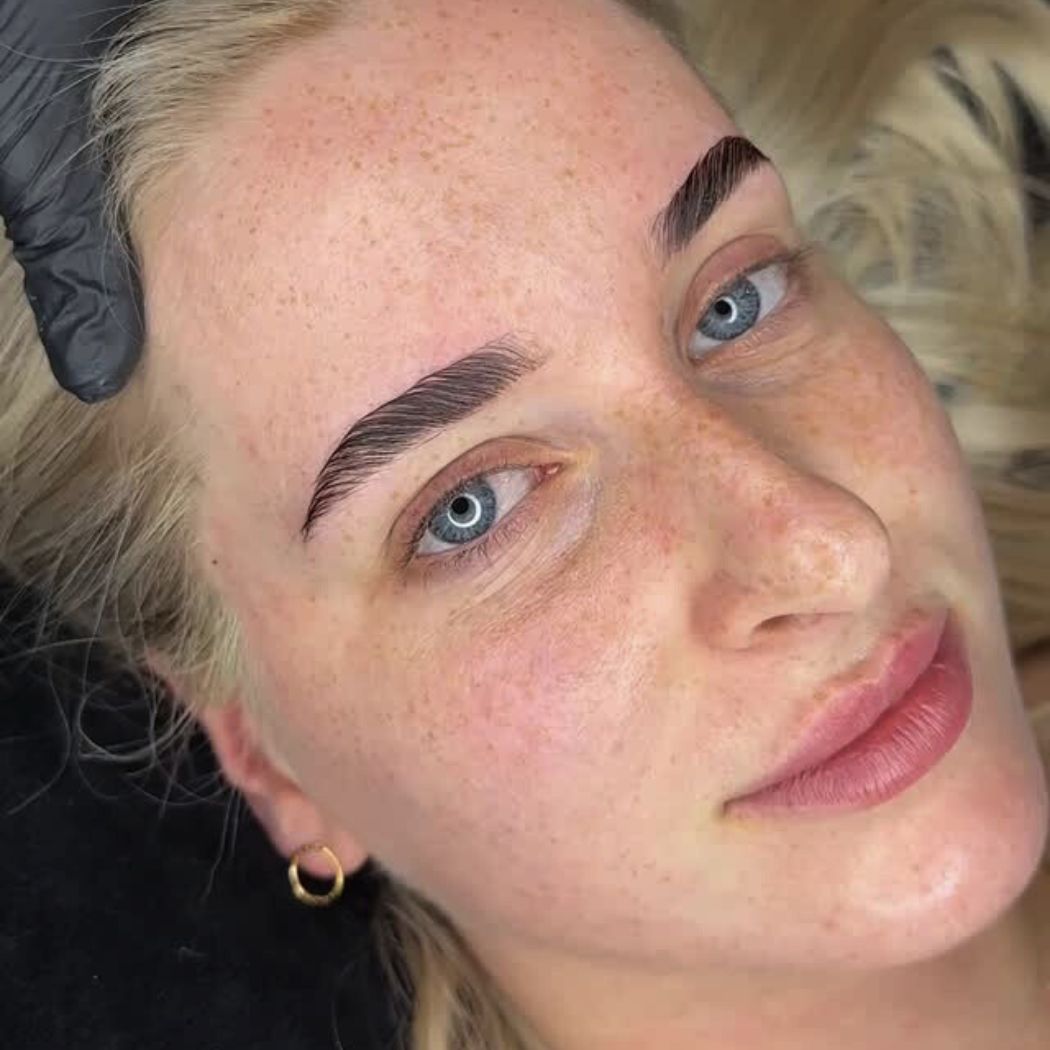 Wimpern & Augenbrauen Hannover